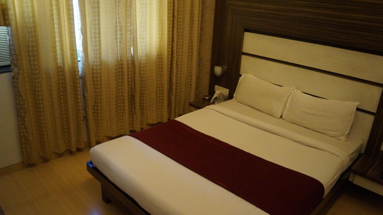 Hotel Khandesh Residency Панвел Экстерьер фото